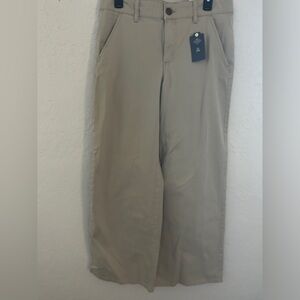Women’s size 8 wide leg khaki pants brand new!